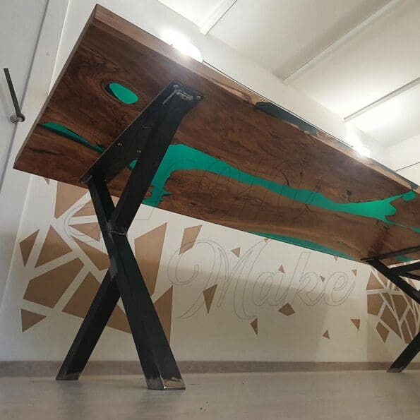 tavolo-in-resina emerald5