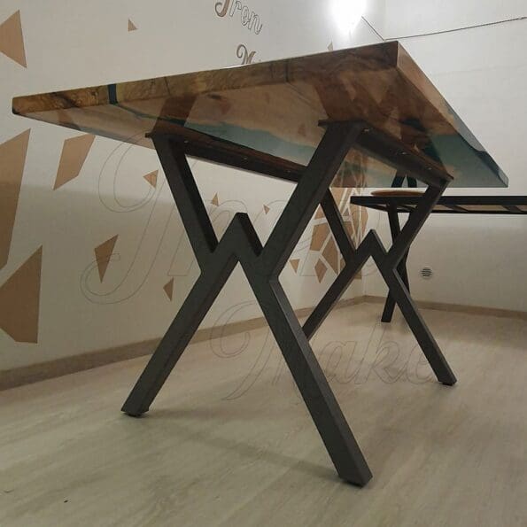 tavolo-in-resina green-flames1