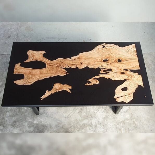 tavolo-in-resina darkness1