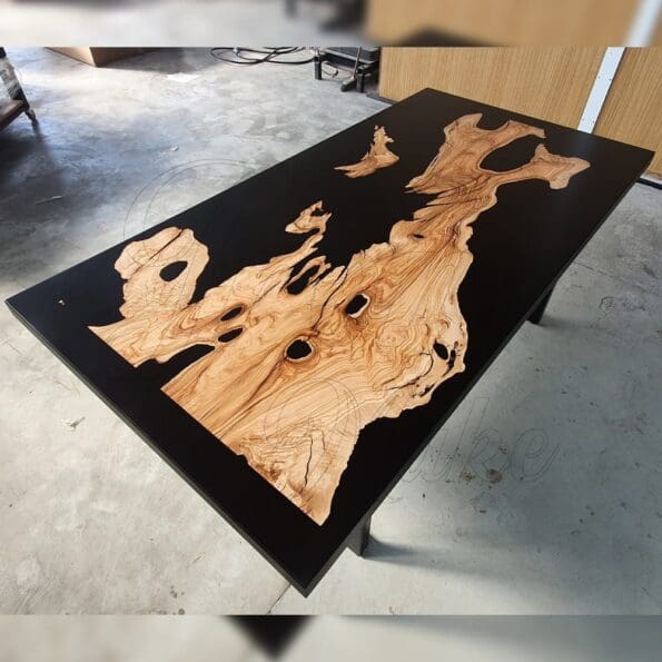 tavolo-in-resina darkness3