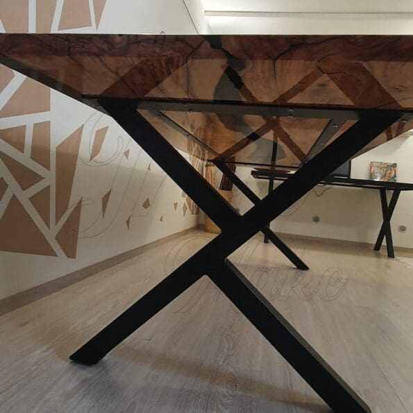 tavolo-in-legno-e-resina-nebula5