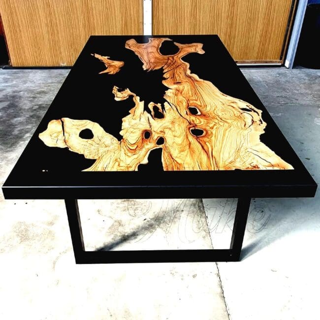 tavolo-in-resina darkness2-boost