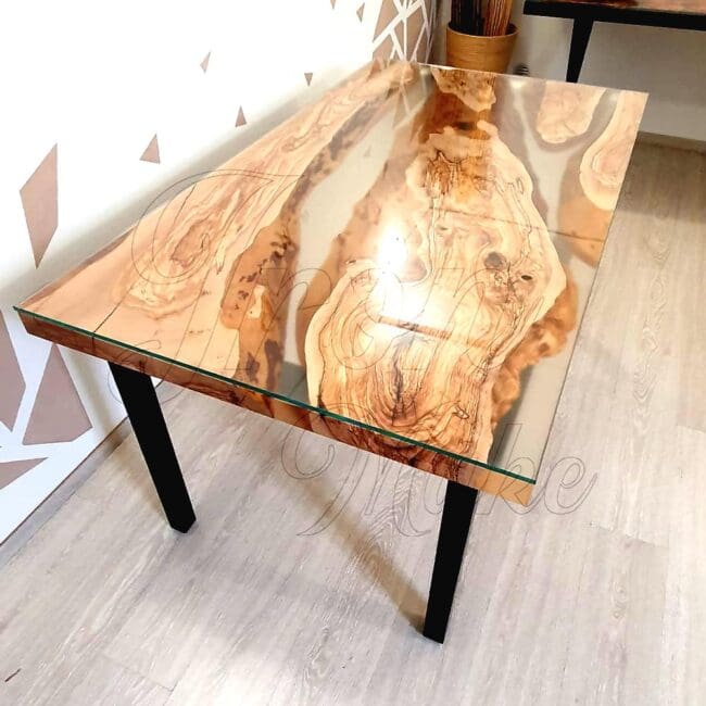 tavolo-in-legno-e-resina-aura8-boost