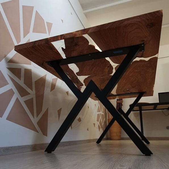 tavolo-in-legno-e-resina-eos6