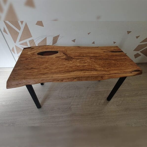 tavolo-in-legno-e-resina-febe4