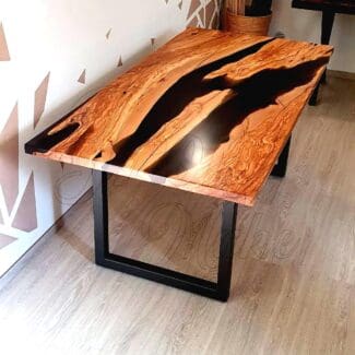 tavolo-in-legno-e-resina-morpheus1-boost