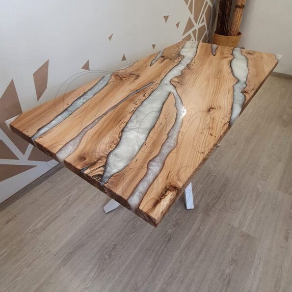 tavolo-in-legno-e-resina-selene2