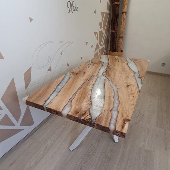 tavolo-in-legno-e-resina-selene3