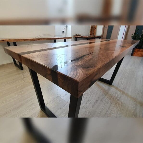 tavolo-in-legno-e-resina-simons6
