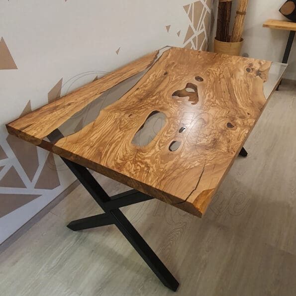 tavolo-in-legno-e-resina-euphoria1