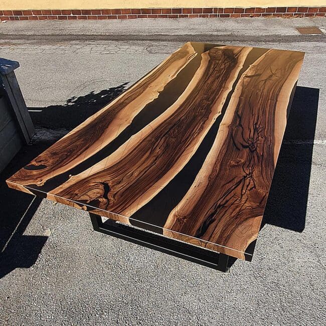 tavolo-in-legno-e-resina-bacon2-concentrate