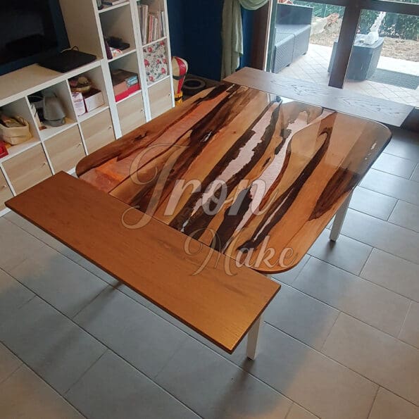 tavolo-in-legno-e-resina-abstract15