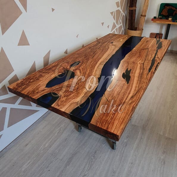 tavolo-in-legno-e-resina-night2