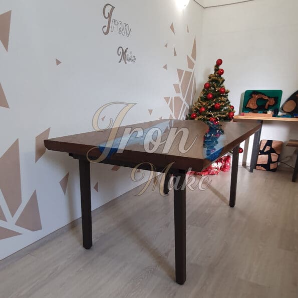 tavolo-in-legno-e-resina-storm3