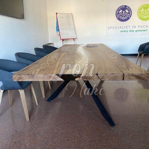 tavolo-in-legno-e-resina-superior10