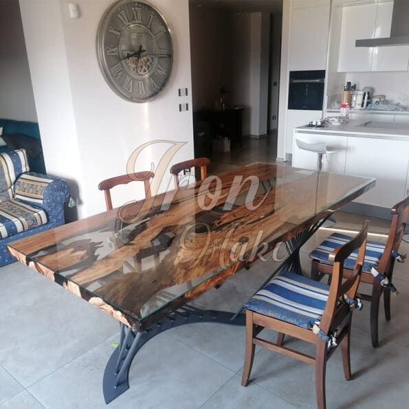 tavolo in legno e resina-delta4