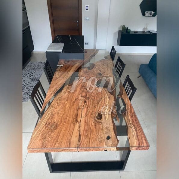 tavolo in legno e resina-elisabeth8