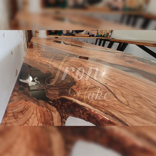 tavolo in legno e resina-grow13