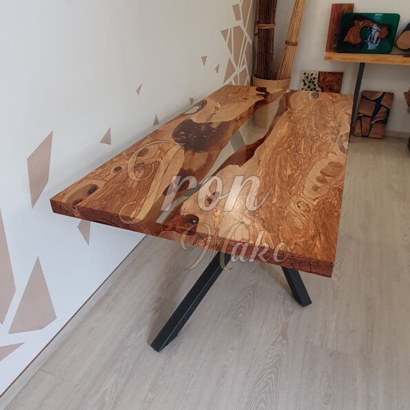 tavolo in legno e resina-shark14