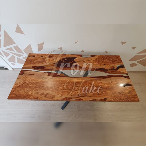 tavolo in legno e resina-shark19