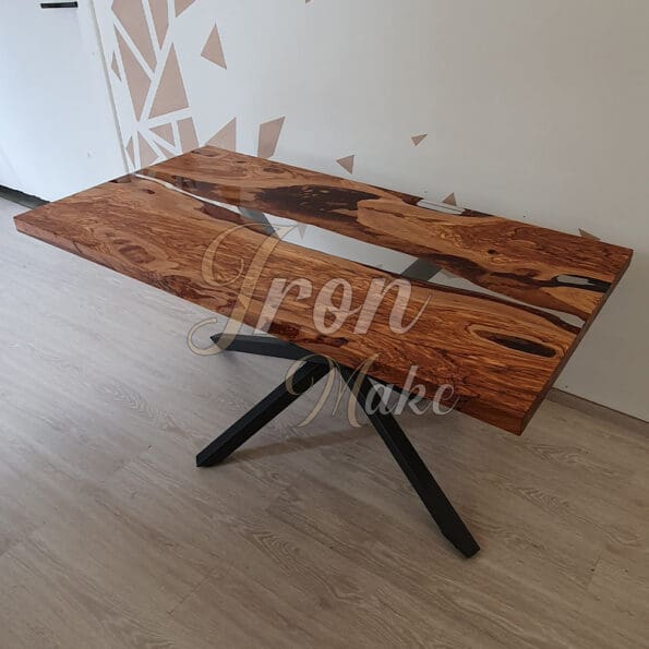 tavolo in legno e resina-shark21