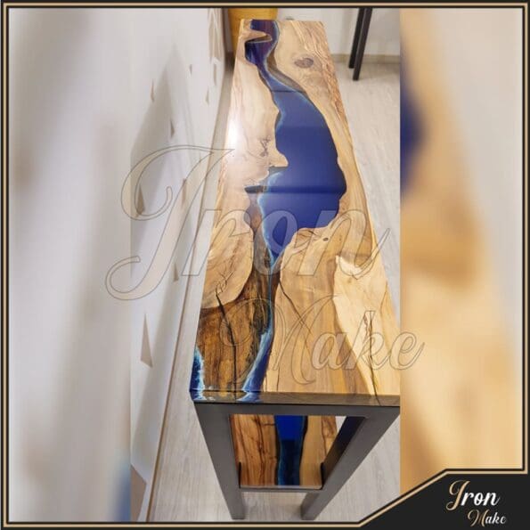 Mobiletto-in-legno-e-resina-Shelves5-Iron Make