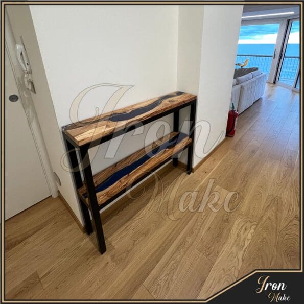 Mobiletto-in-legno-e-resina-Shelves8-Iron Make