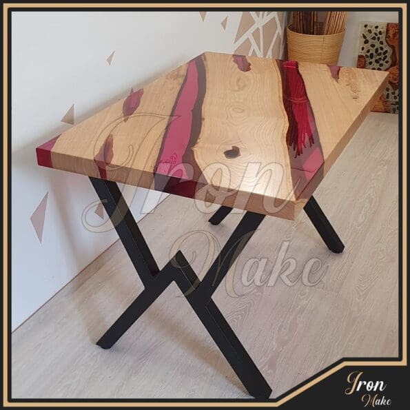 tavolo in legno e resina-barbie7